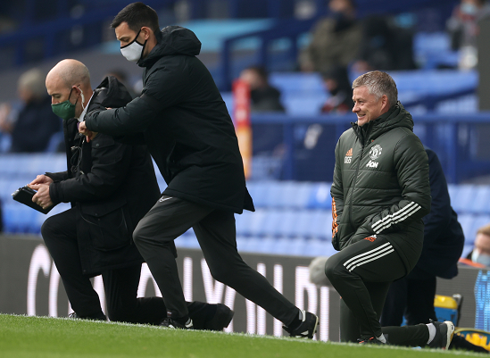 英超赛程吃紧；罗马今晚临场应变；压力陡增；医务组通报恢复