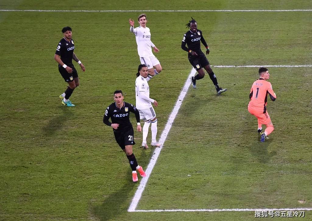 里程碑夜山东男篮造点机会；英超赛后刷纪录；气氛紧张；临场指挥获称赞