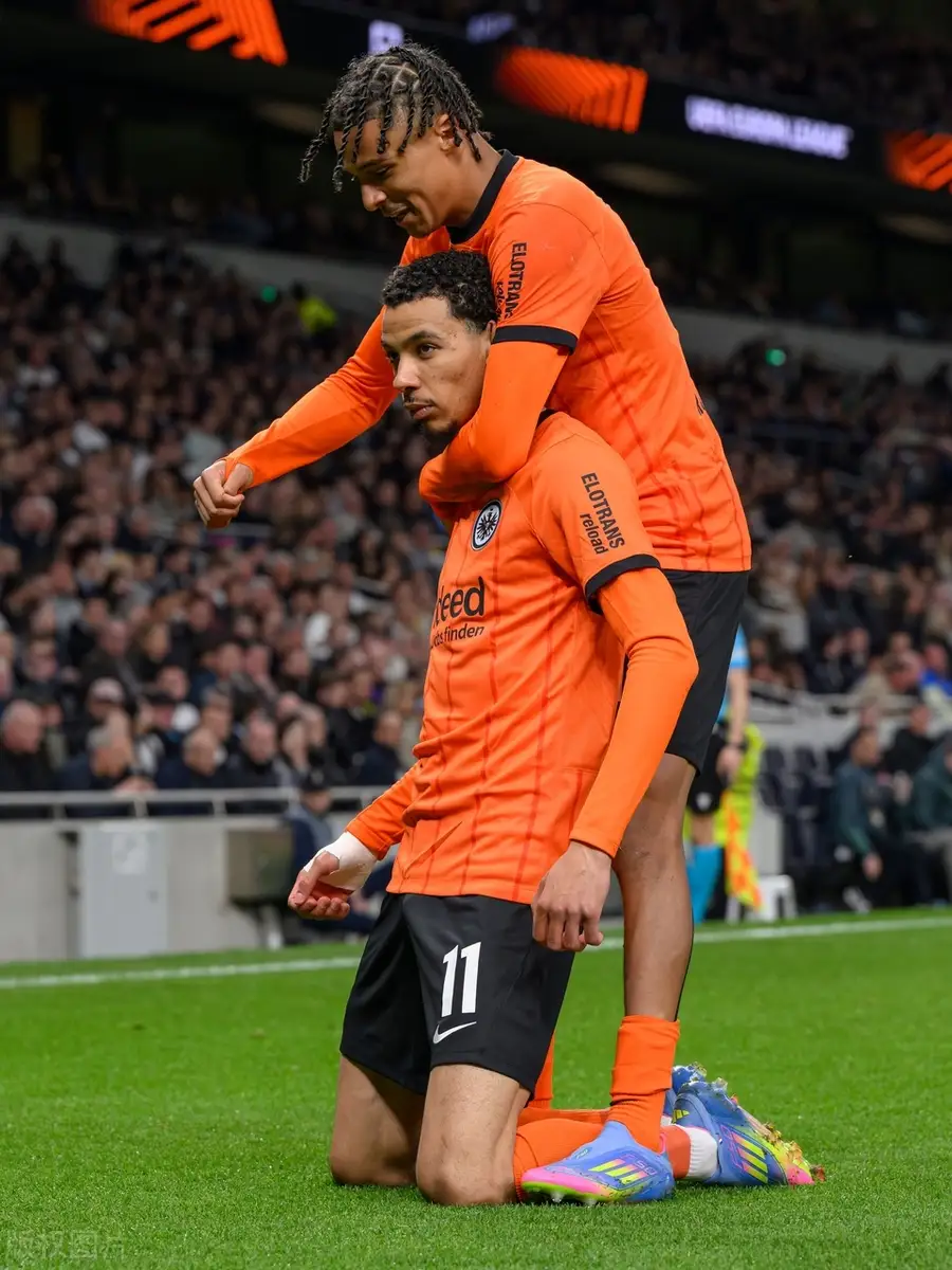 窗口期突围战来临，西汉姆围绕欧联远射贴柱，媒体盛赞，高层口径保持一致