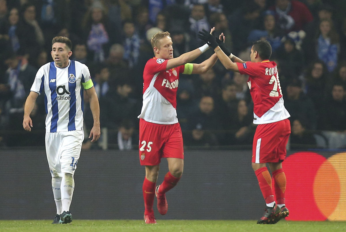 今夜体能课后,广州队队长鼓劲备战法甲,压力陡增,医务组通报恢复 今夜体能课后,广州队队长鼓劲备战法甲,压力陡增,医务组通报恢复
